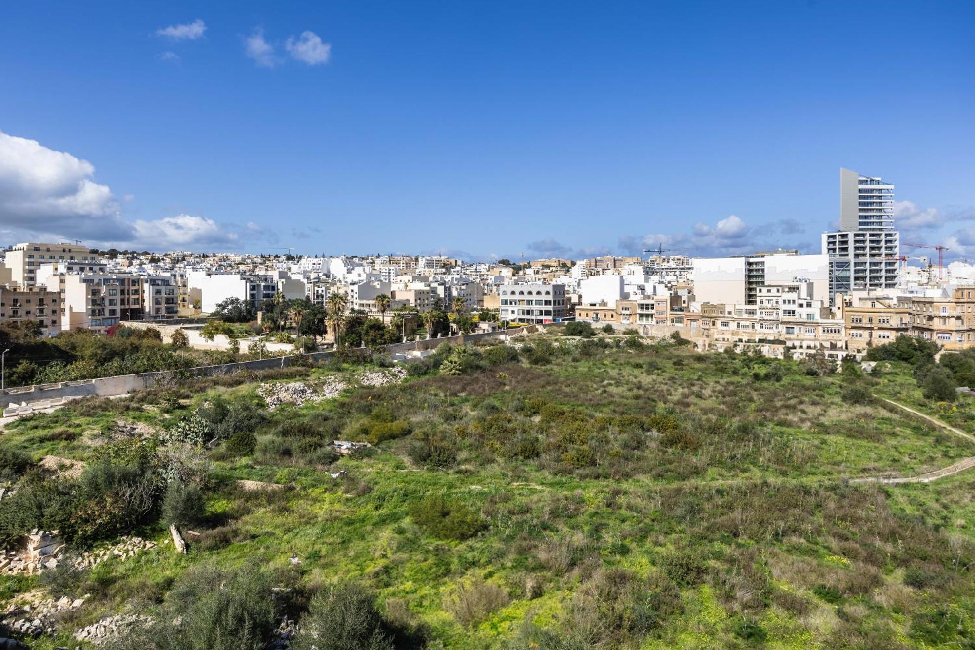 The Cube - Designer Finished Studio Penthouse By Sf Homes Gzira Extérieur photo