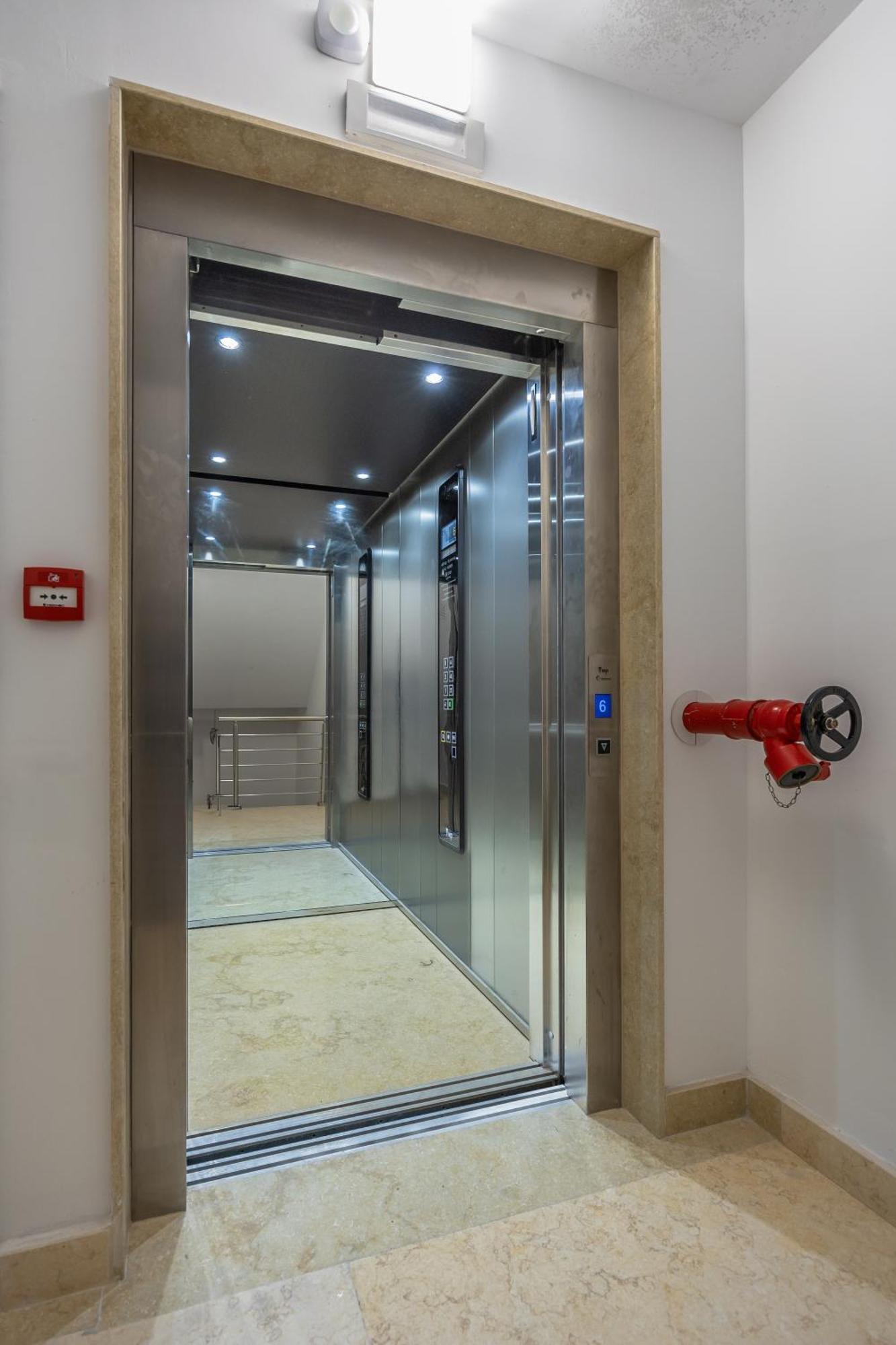 The Cube - Designer Finished Studio Penthouse By Sf Homes Gzira Extérieur photo