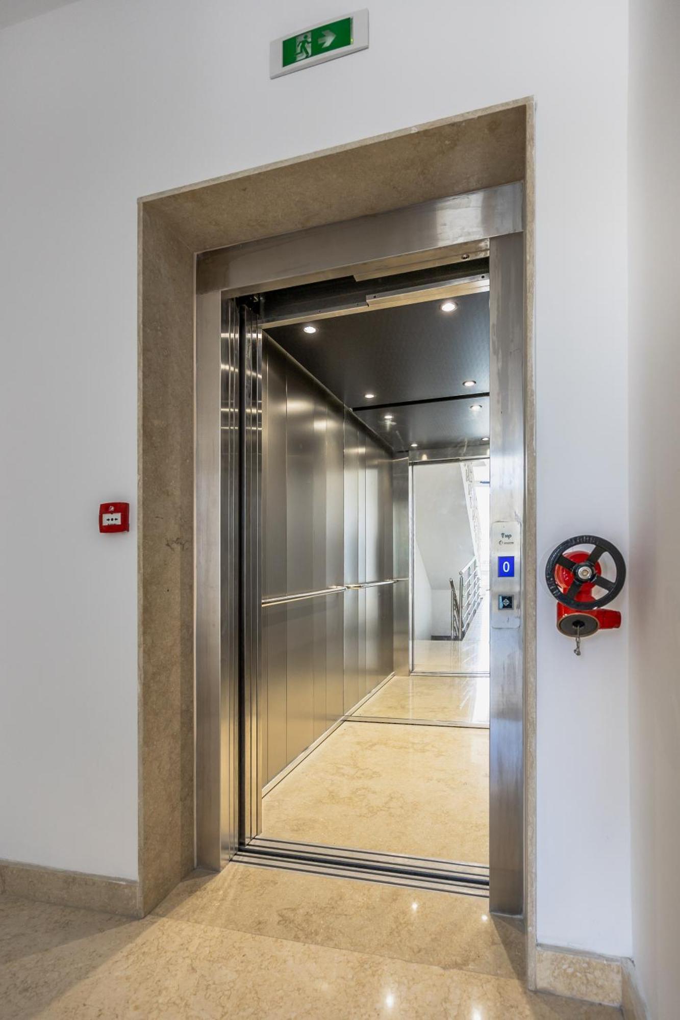 The Cube - Designer Finished Studio Penthouse By Sf Homes Gzira Extérieur photo